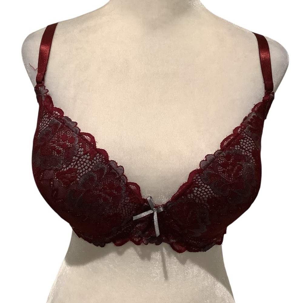 Elegant Lace Trimmed Burgundy Bra With Underwire Adjustable Straps Size 36D